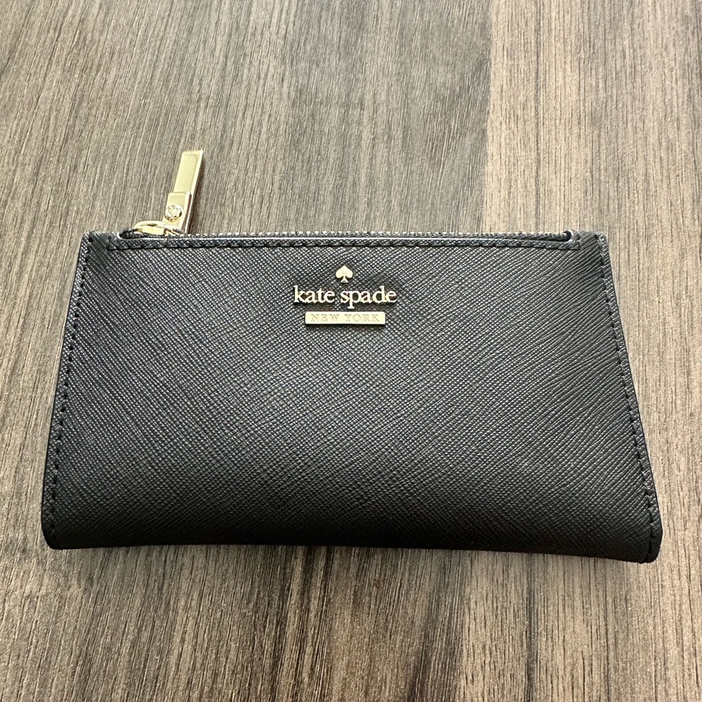 kate spade New York Black Leather Zip Wallet